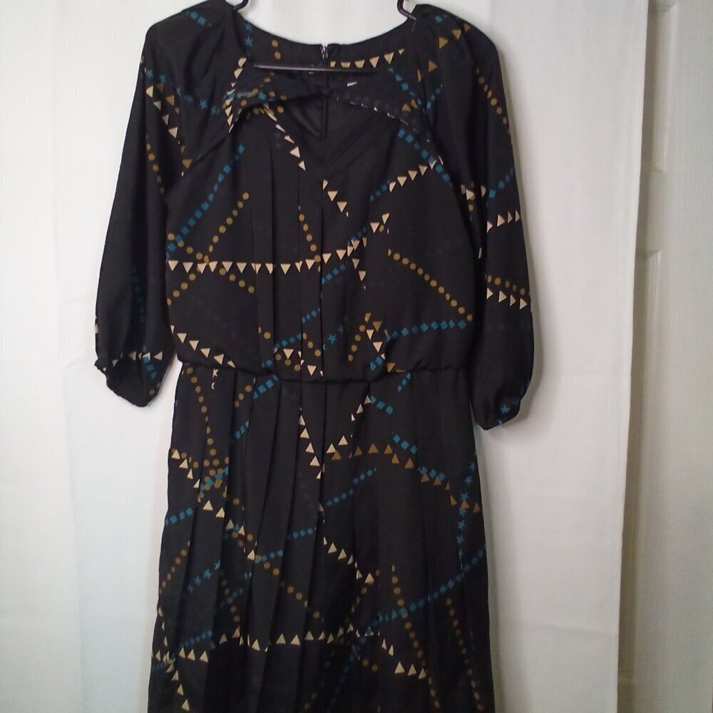 Jessica Simpson Dress Women 6 Half Sleeve Pleats Pattern Black Blue